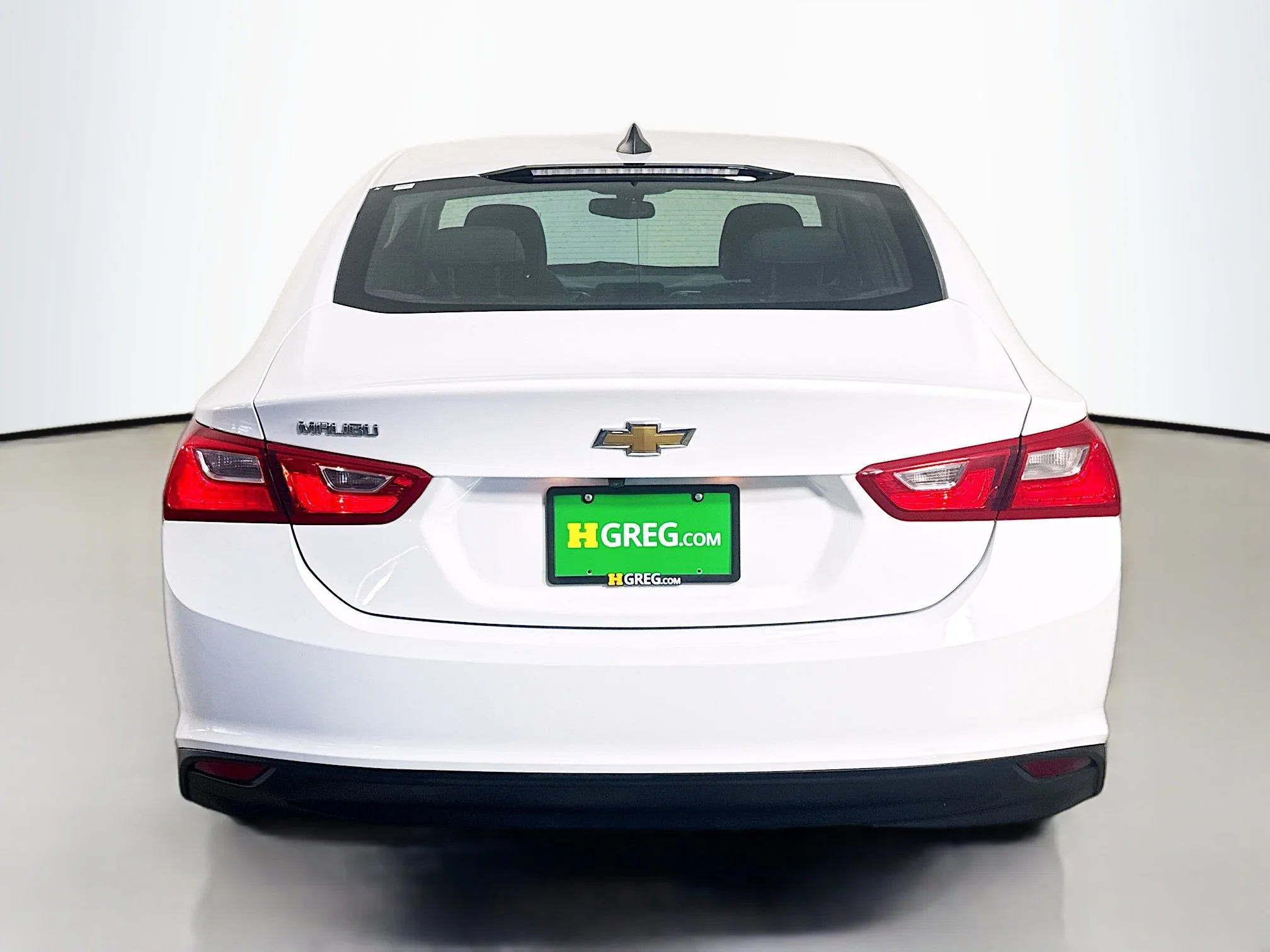 Used 2019 Summit White Chevrolet LS image 6