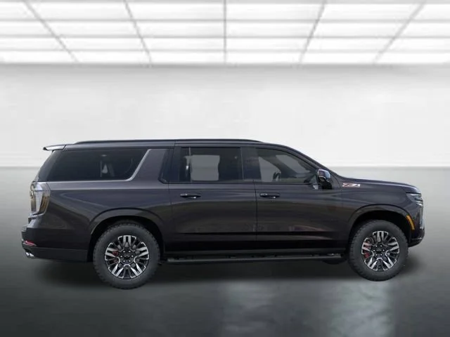 2026 Chevrolet Suburban Z71 - Photo 5