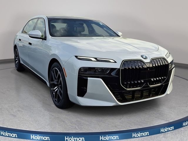 New 2026 Mineral White Metallic BMW 760i xDrive image 3