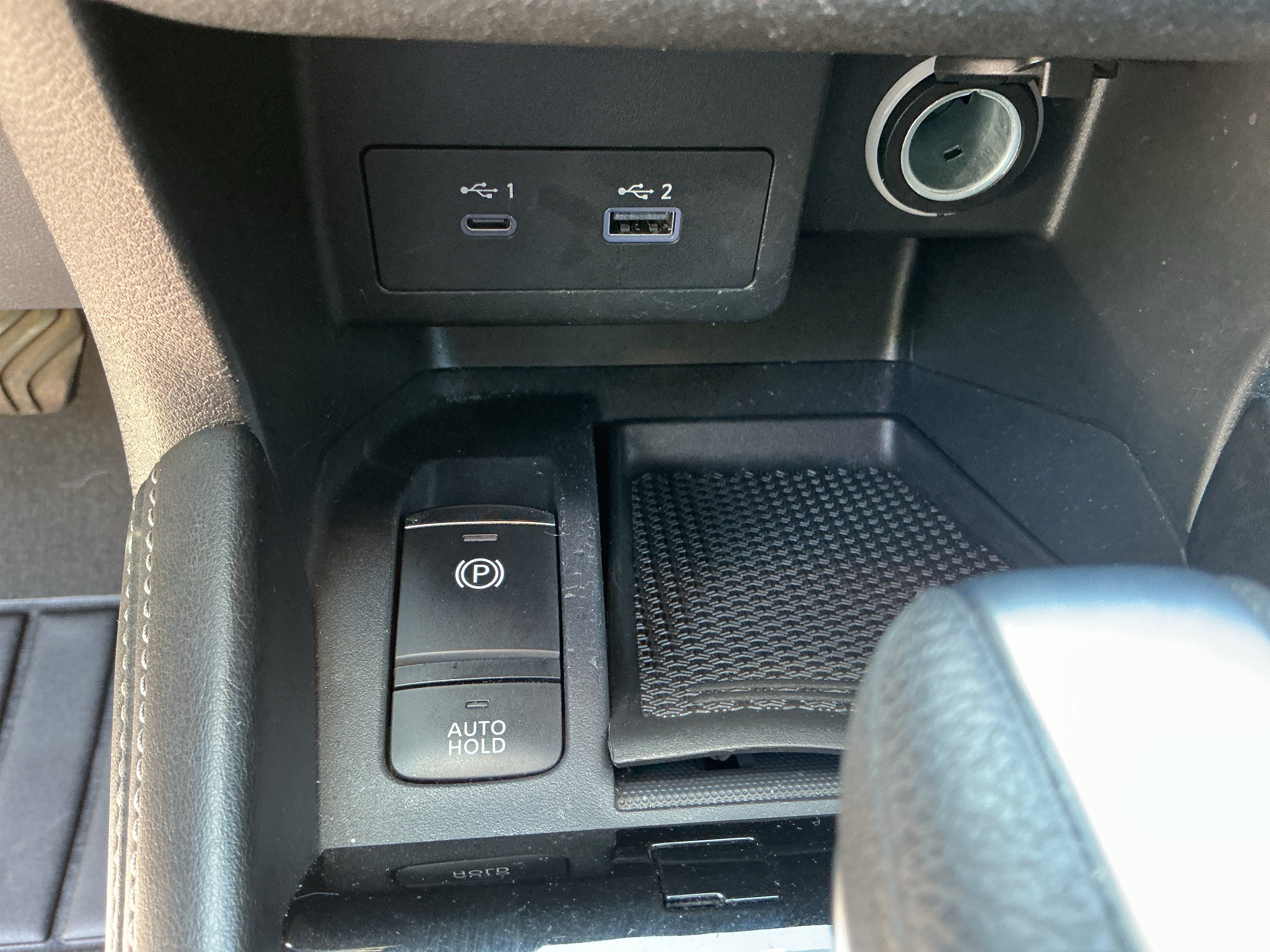 Used 2022 Gray/Super Black Nissan SV image 18