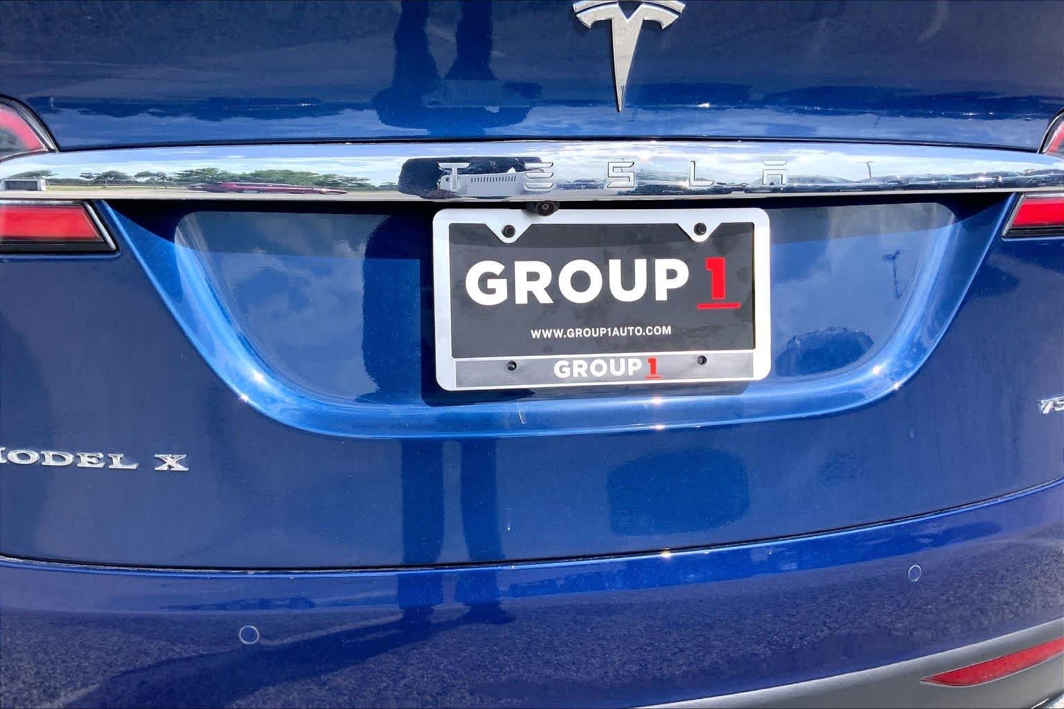 Used 2018 Deep Blue Metallic Tesla 75D image 9