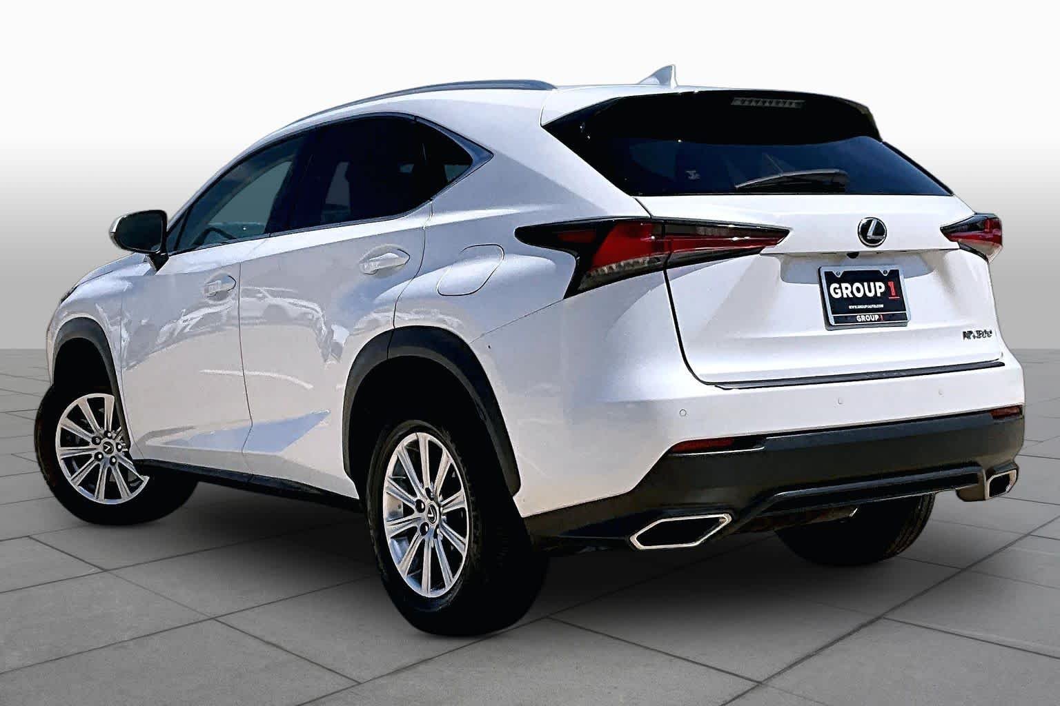 Used 2021 Eminent White Pearl Lexus  image 12
