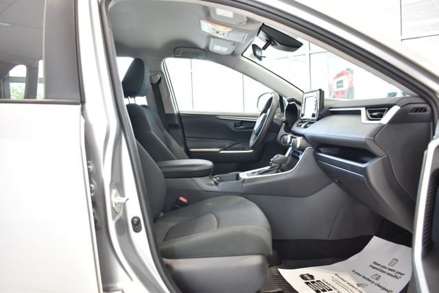 Certified Used 2020 Silver Toyota LE image 13