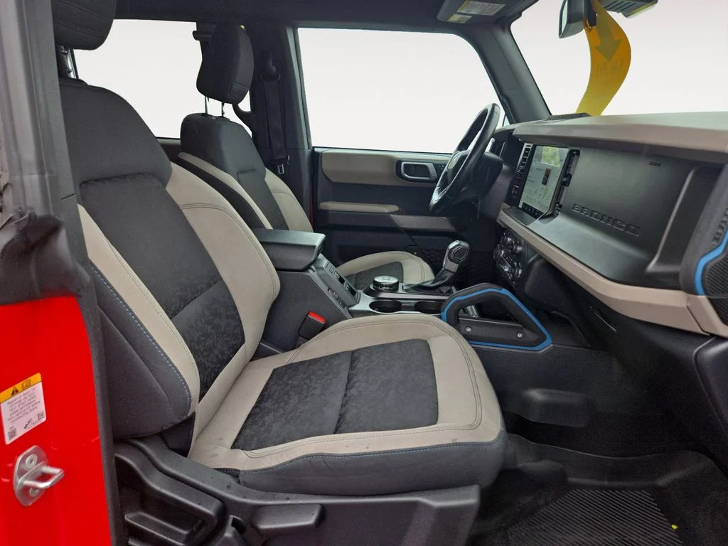 Used 2023 Red Ford Wildtrak image 16