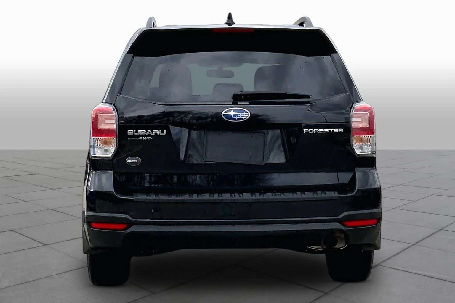 Used 2018 Crystal Black Silica Subaru Premium image 5
