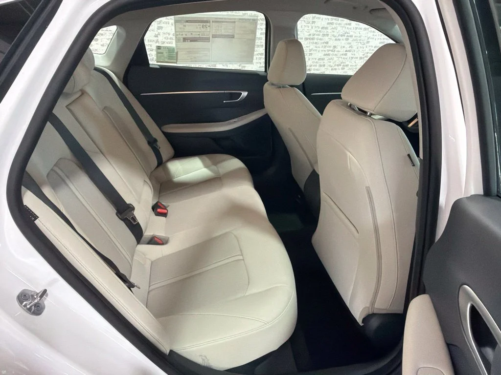 New 2027 Serenity White Hyundai SEL Sport image 10