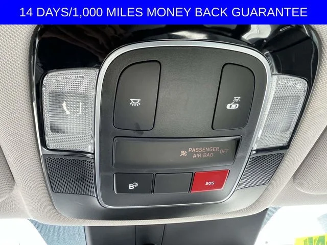 Certified Used 2025 White Hyundai SE image 22
