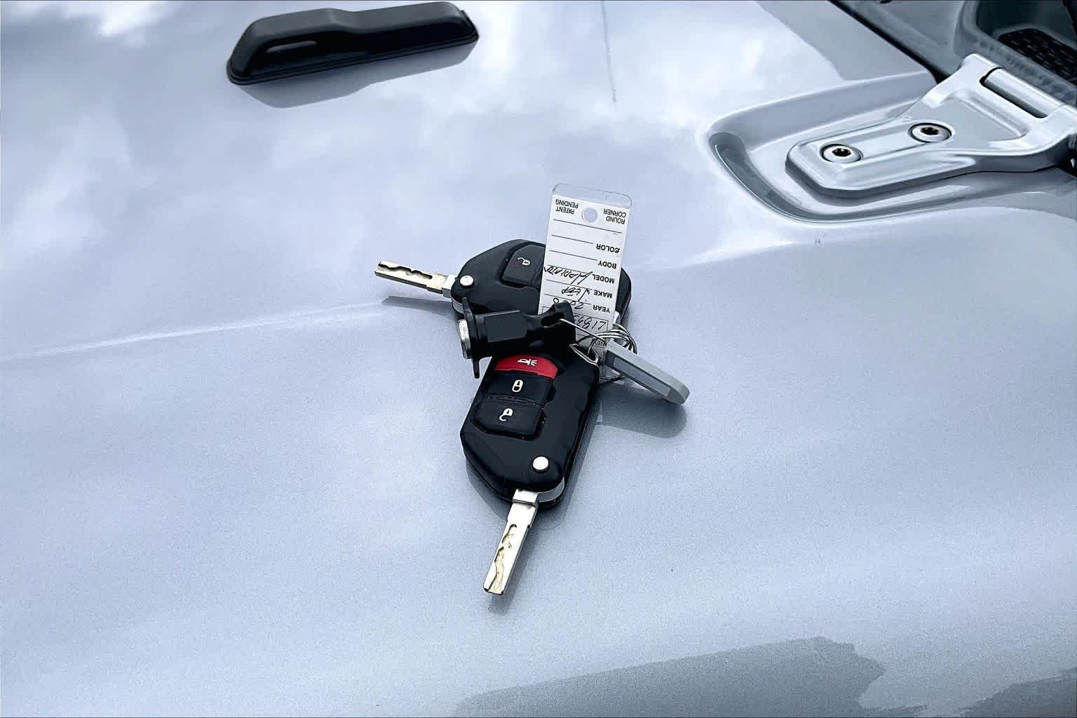 Used 2020 Billet Silver Metallic Clearcoat Jeep Sport S image 15