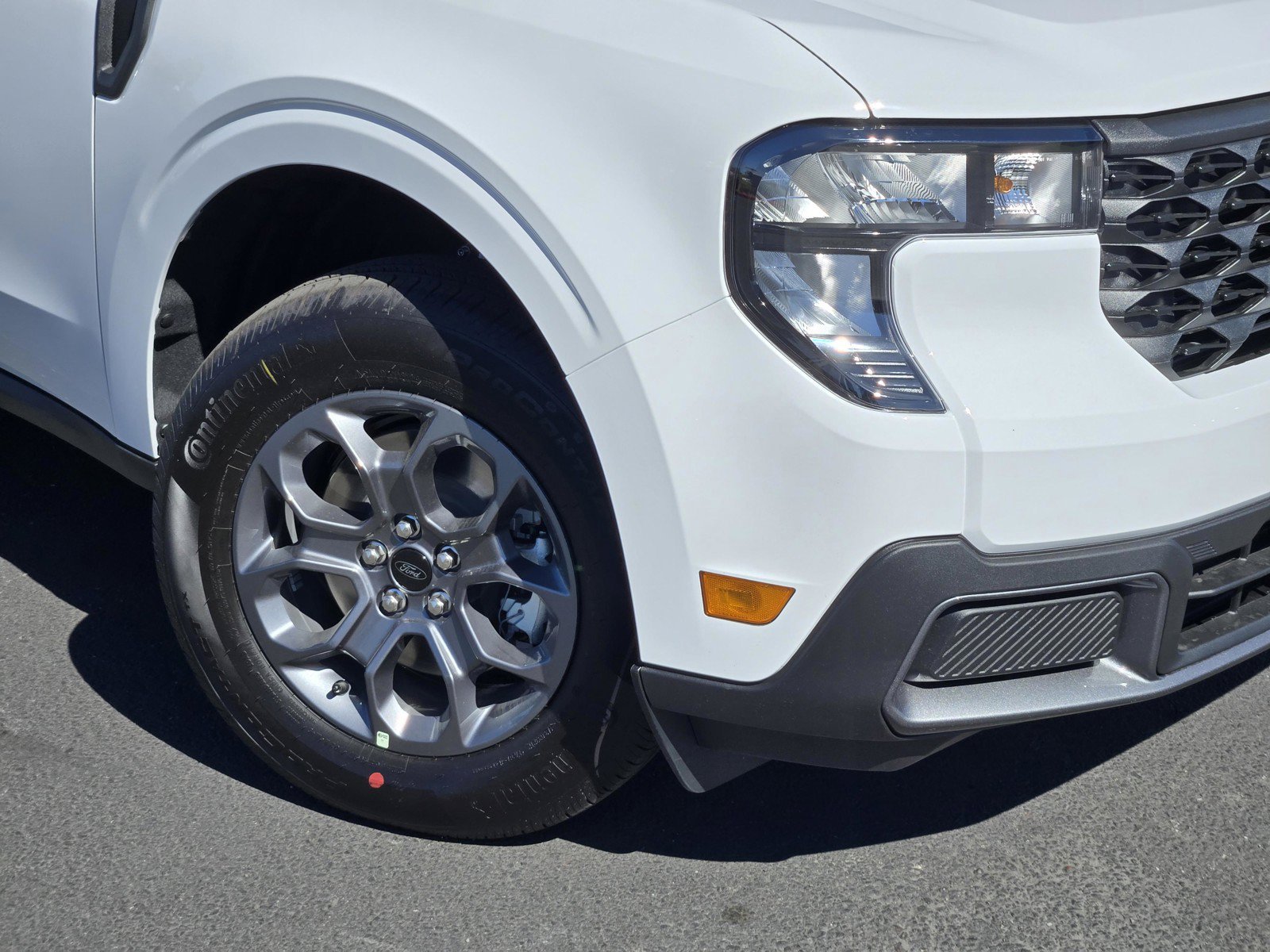 New 2026 Oxford White Ford XLT image 6