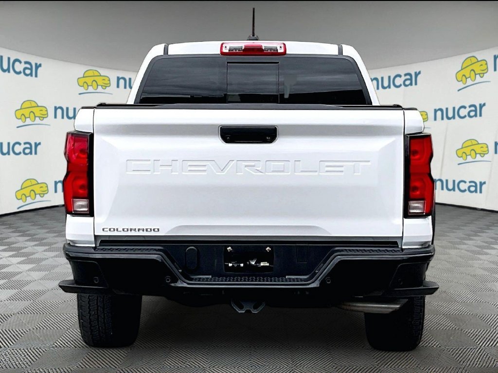Used 2023 White Chevrolet Z71 image 5