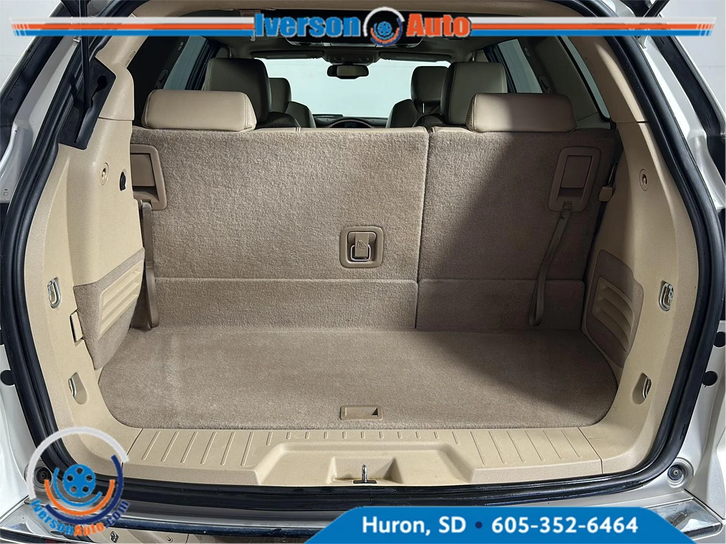 Used 2011 White Diamond Tricoat Buick CXL-2 image 8