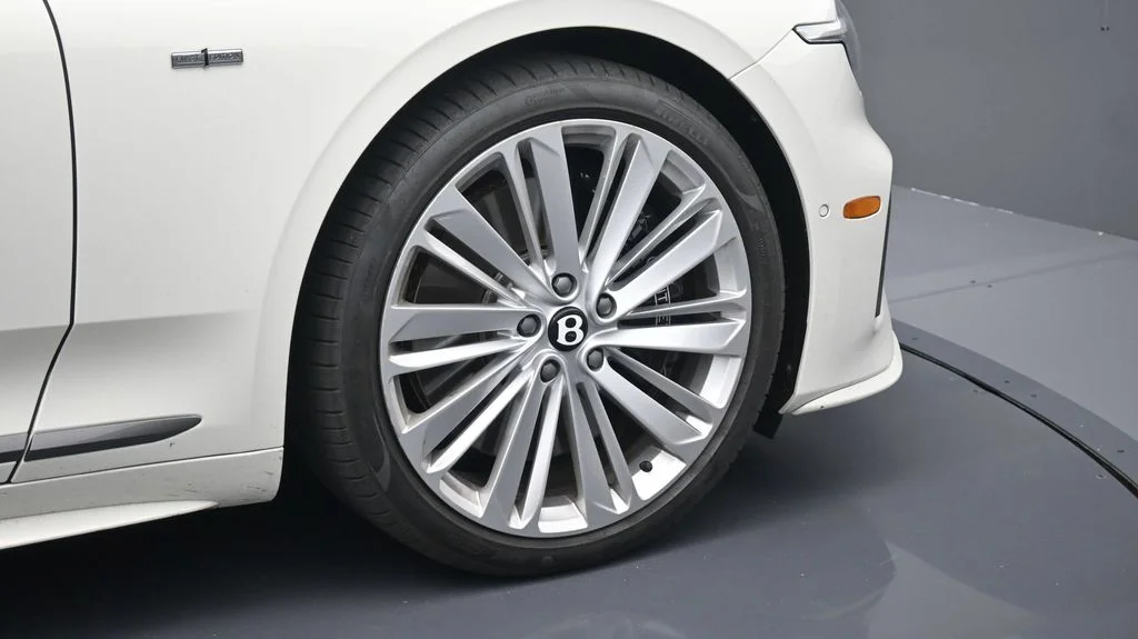 Used 2025 White Bentley Speed image 6