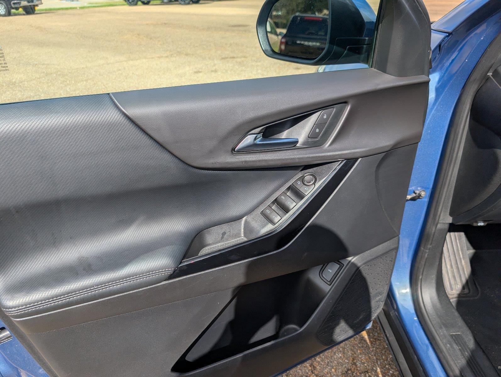 Used 2026 Lakeshore Blue Metallic Chevrolet LT image 12