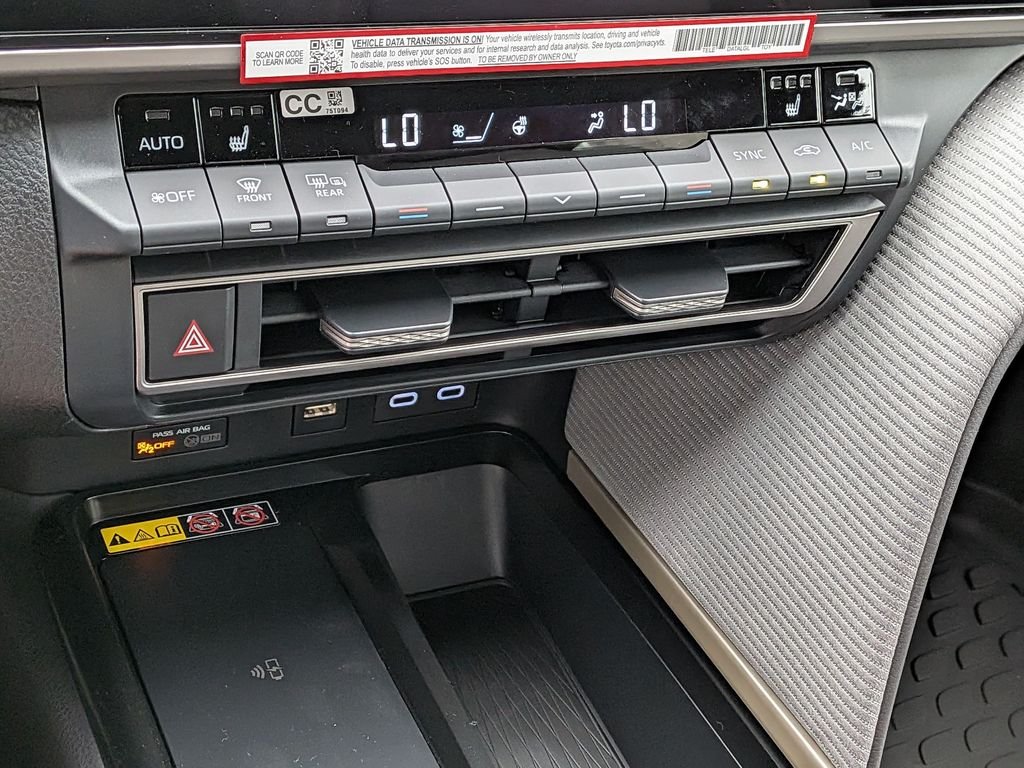 New 2026 Ice Cap Toyota SE image 24