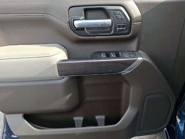 Used 2021 Blue Chevrolet LTZ image 13