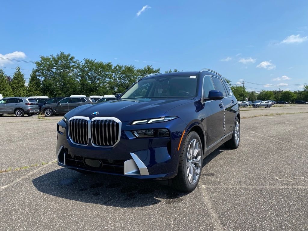 2027 BMW X7