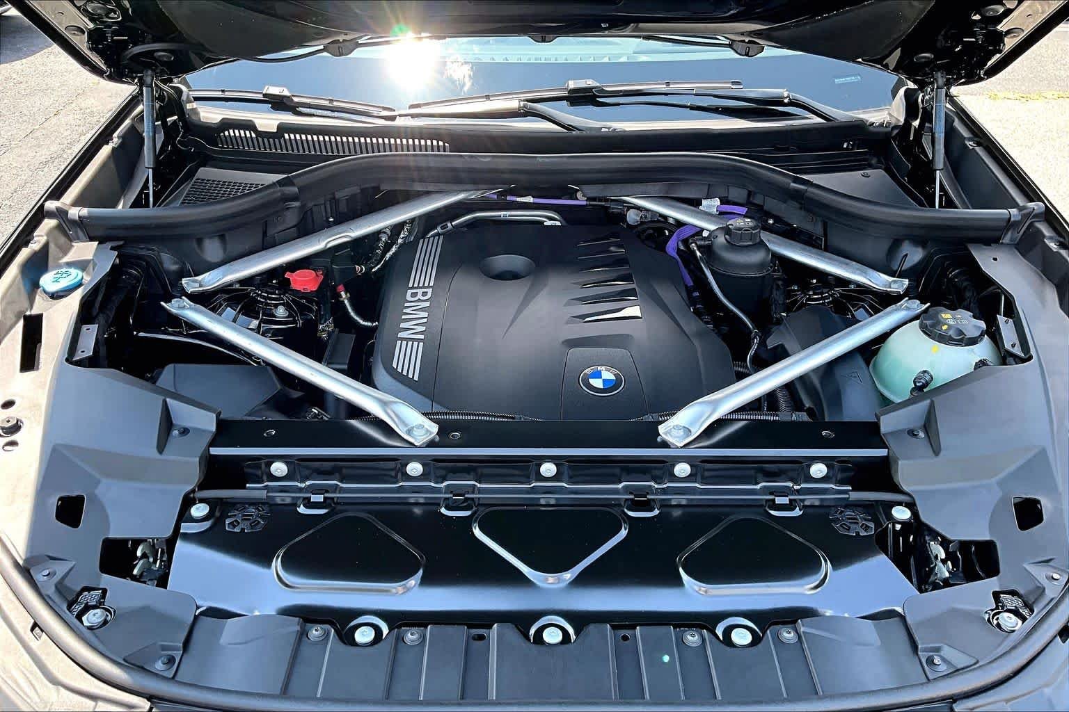New 2026 Black Sapphire Metallic BMW sDrive40i image 16