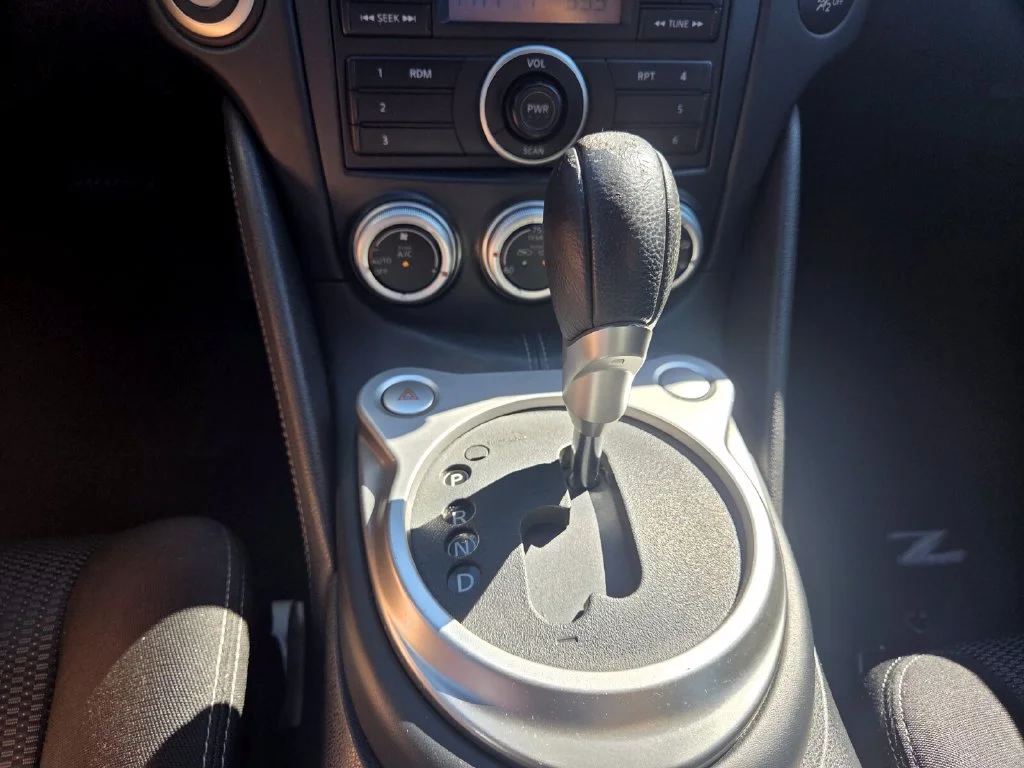 Used 2014 Gray Nissan Base image 16