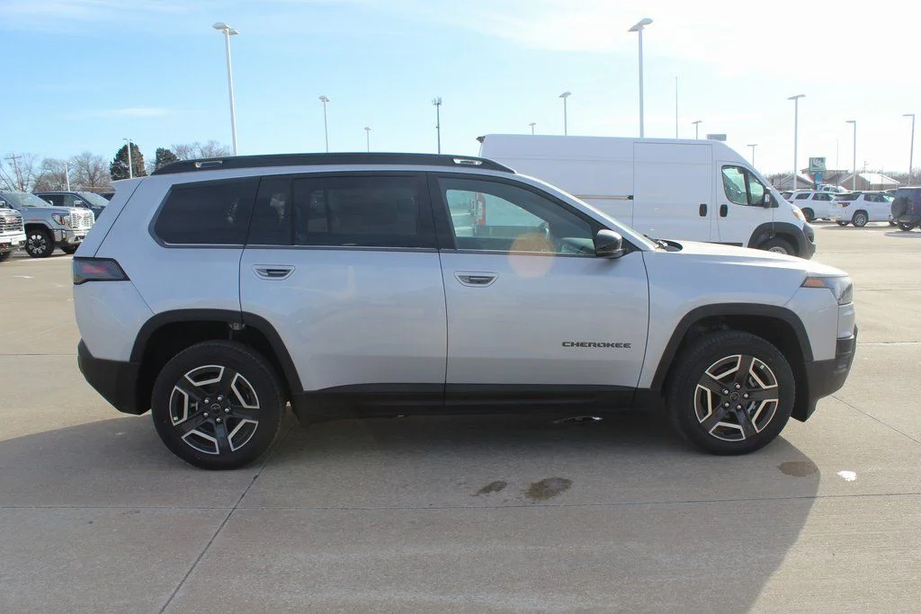New 2026 Silver Jeep Limited image 2