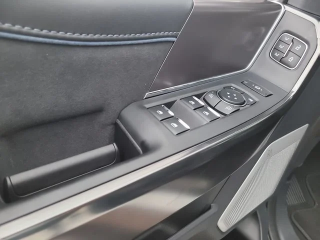 New 2026 White Metallic Ford Platinum image 18