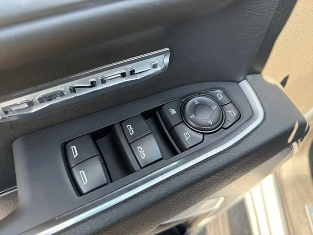 2026 GMC Sierra 1500 Denali - Photo 17