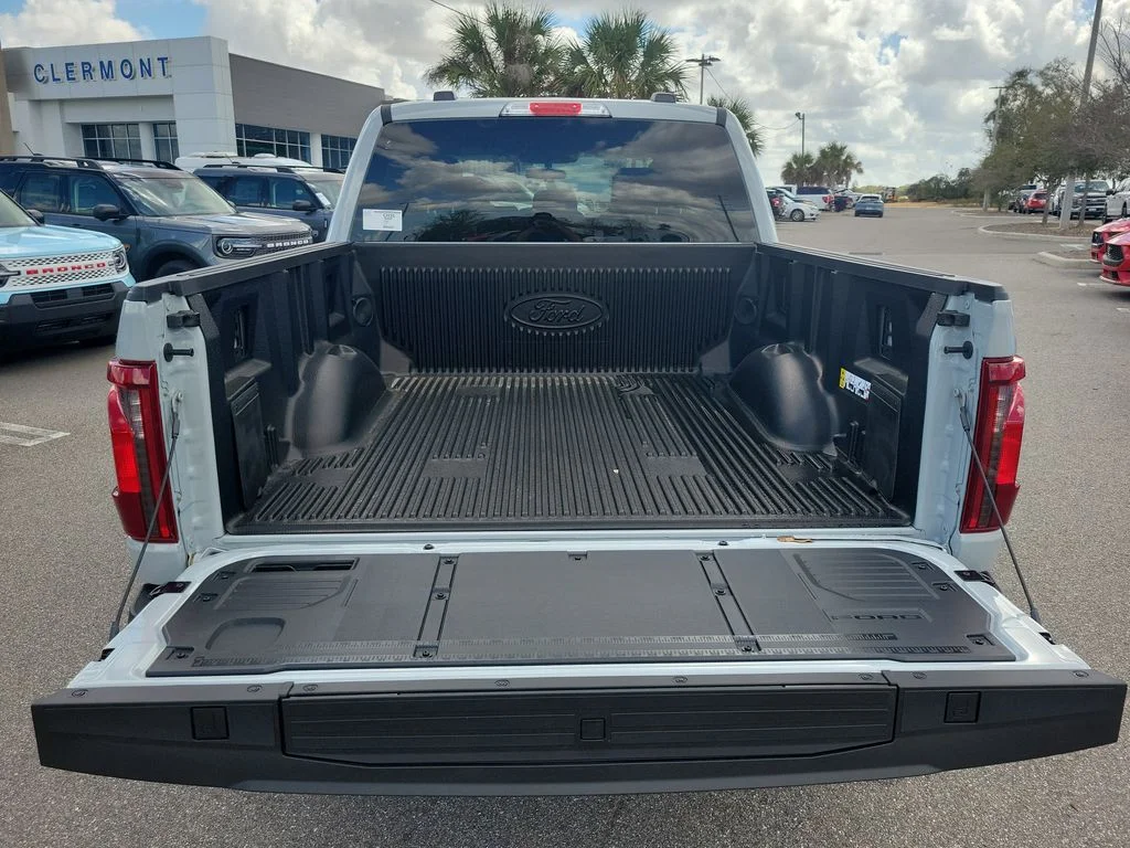 New 2026 Avalanche Ford XLT image 9
