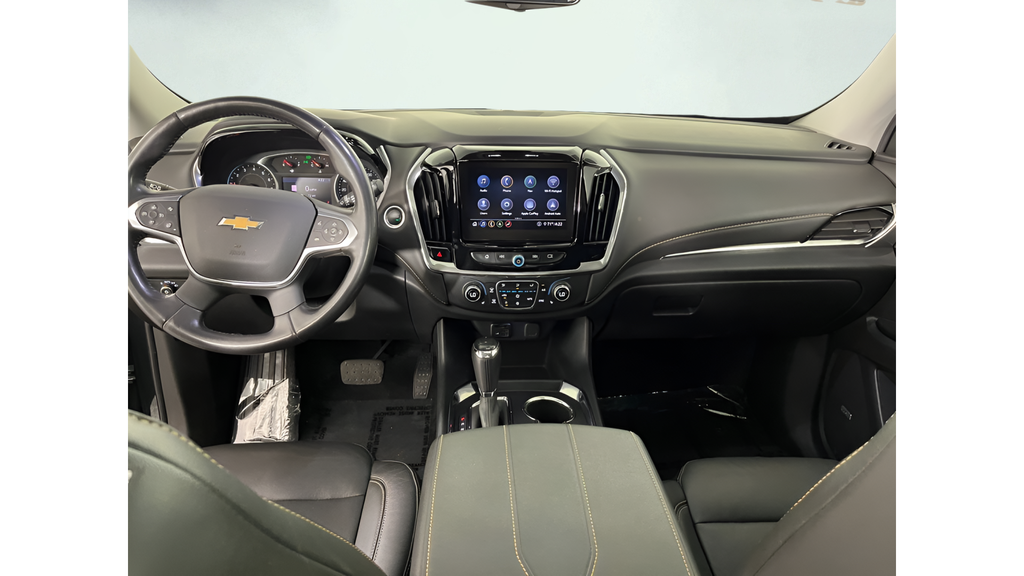 Used 2020 Graphite Metallic Chevrolet 3LT image 18