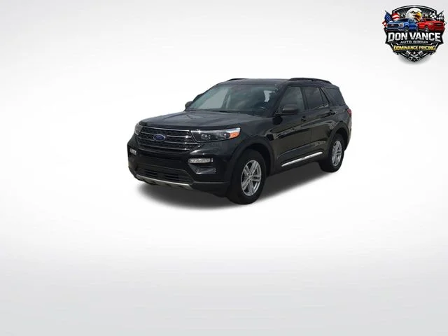 2023 Ford Explorer XLT 4WD's photo