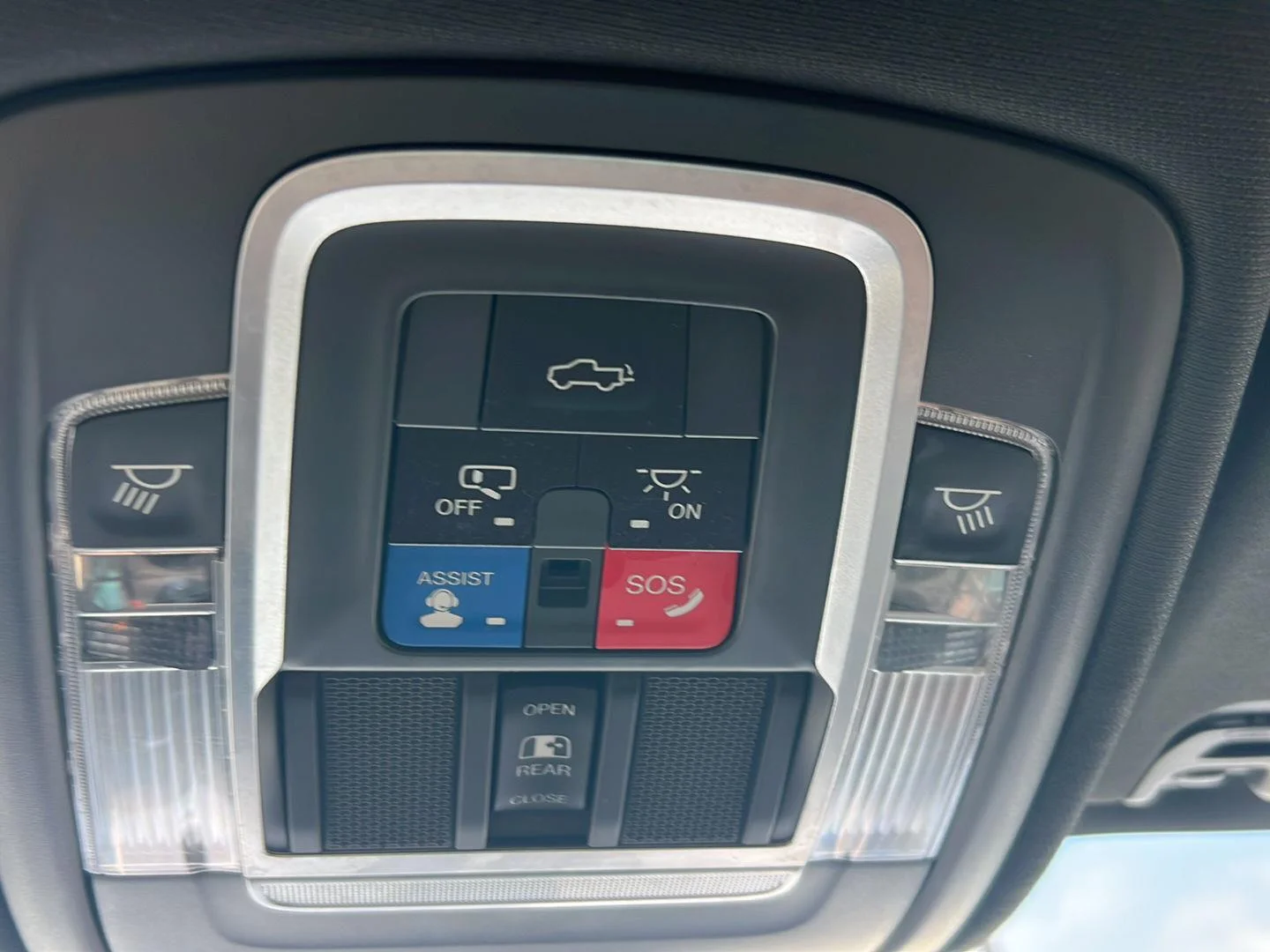 2019 RAM Ram 1500 Pickup Longhorn - Photo 25