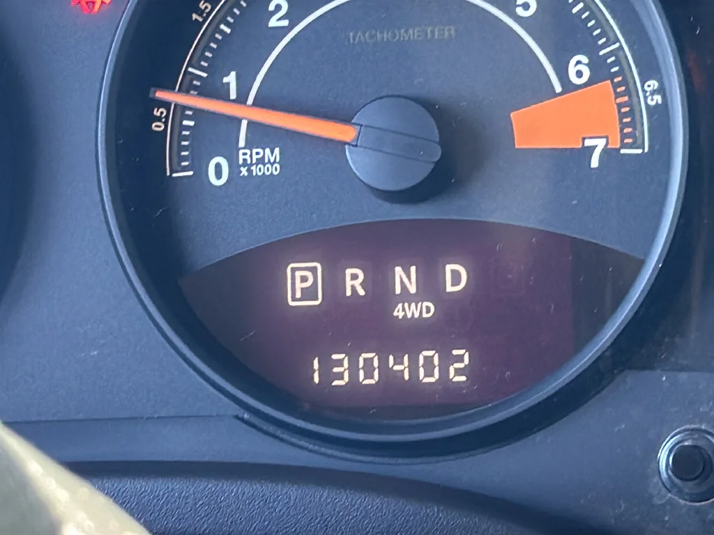 Used 2016 Gray Jeep Latitude image 12