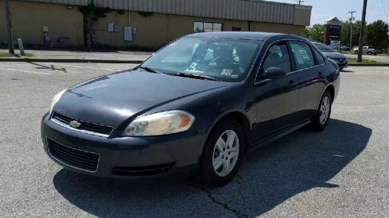 2009 Chevrolet Impala LS photo 2