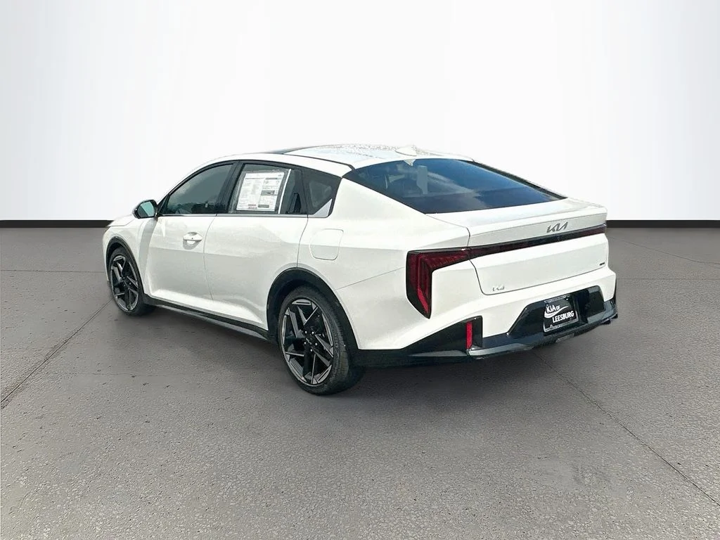 New 2026 Snow White Pearl Kia GT-Line image 5