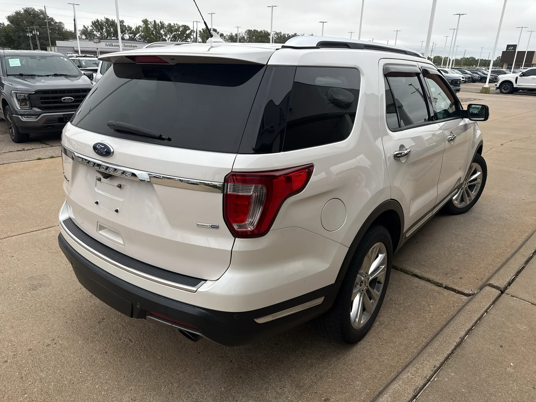 Used 2018 White Platinum Metallic Tri-Coat Ford Limited image 13