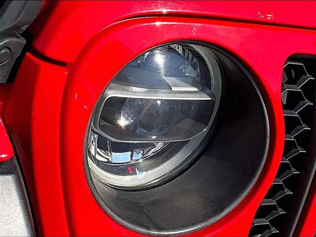 Used 2020 Red Jeep Rubicon image 30