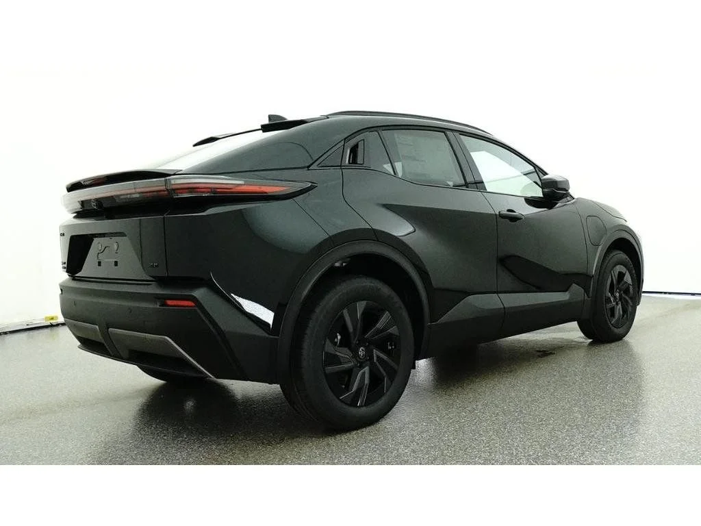 New 2026 Midnight Black Metallic Toyota SE image 32