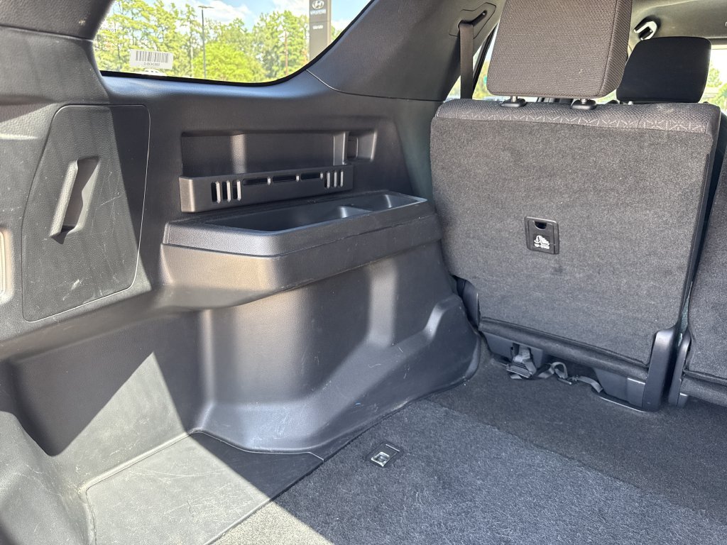 Used 2025 White Toyota SR5 image 6