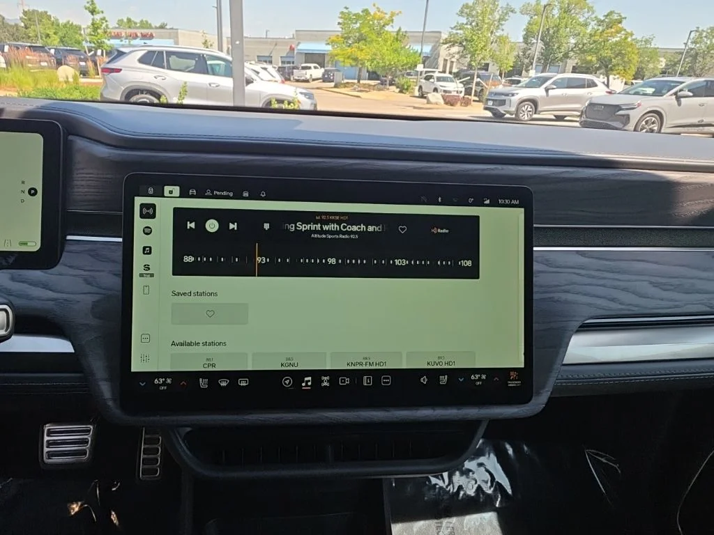 Used 2022  Rivian Launch Edition image 16