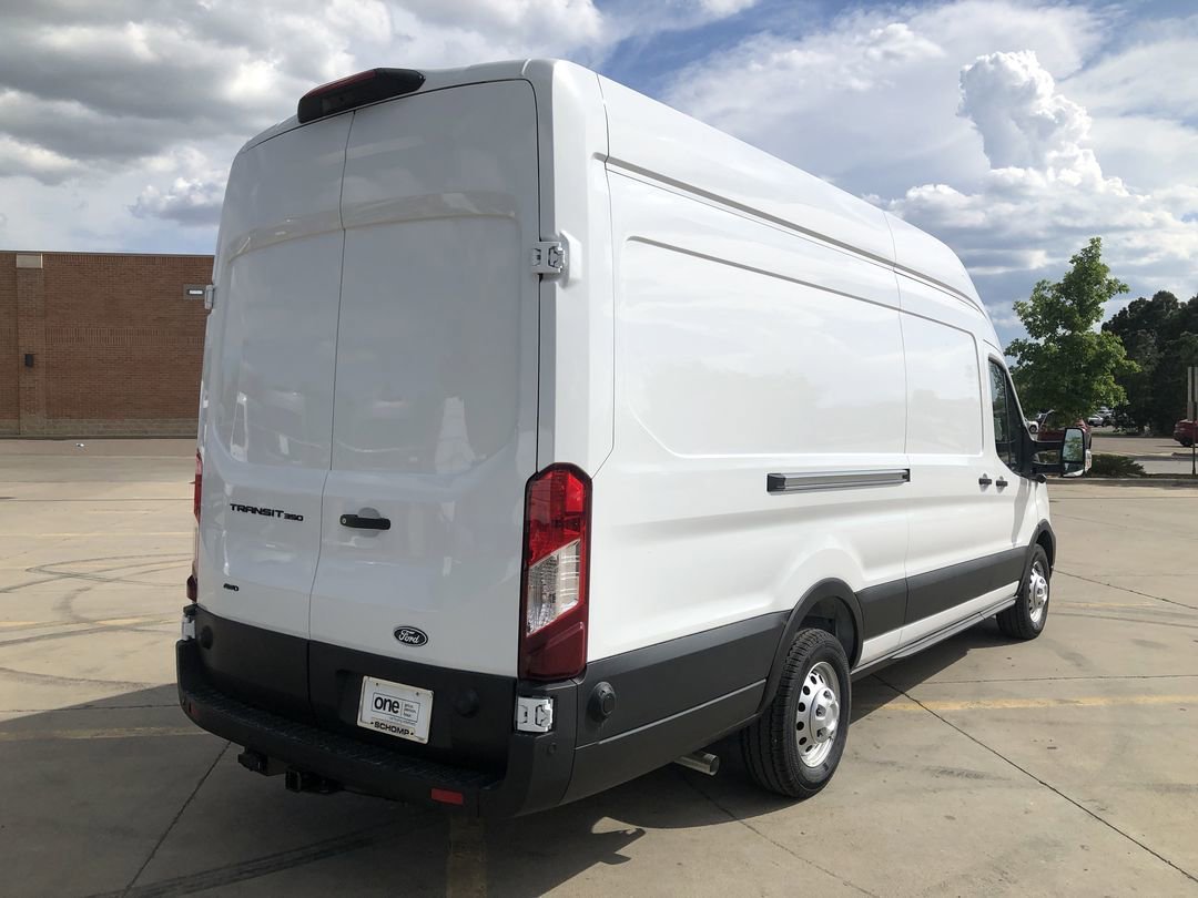 New 2026 Oxford White Ford  image 8
