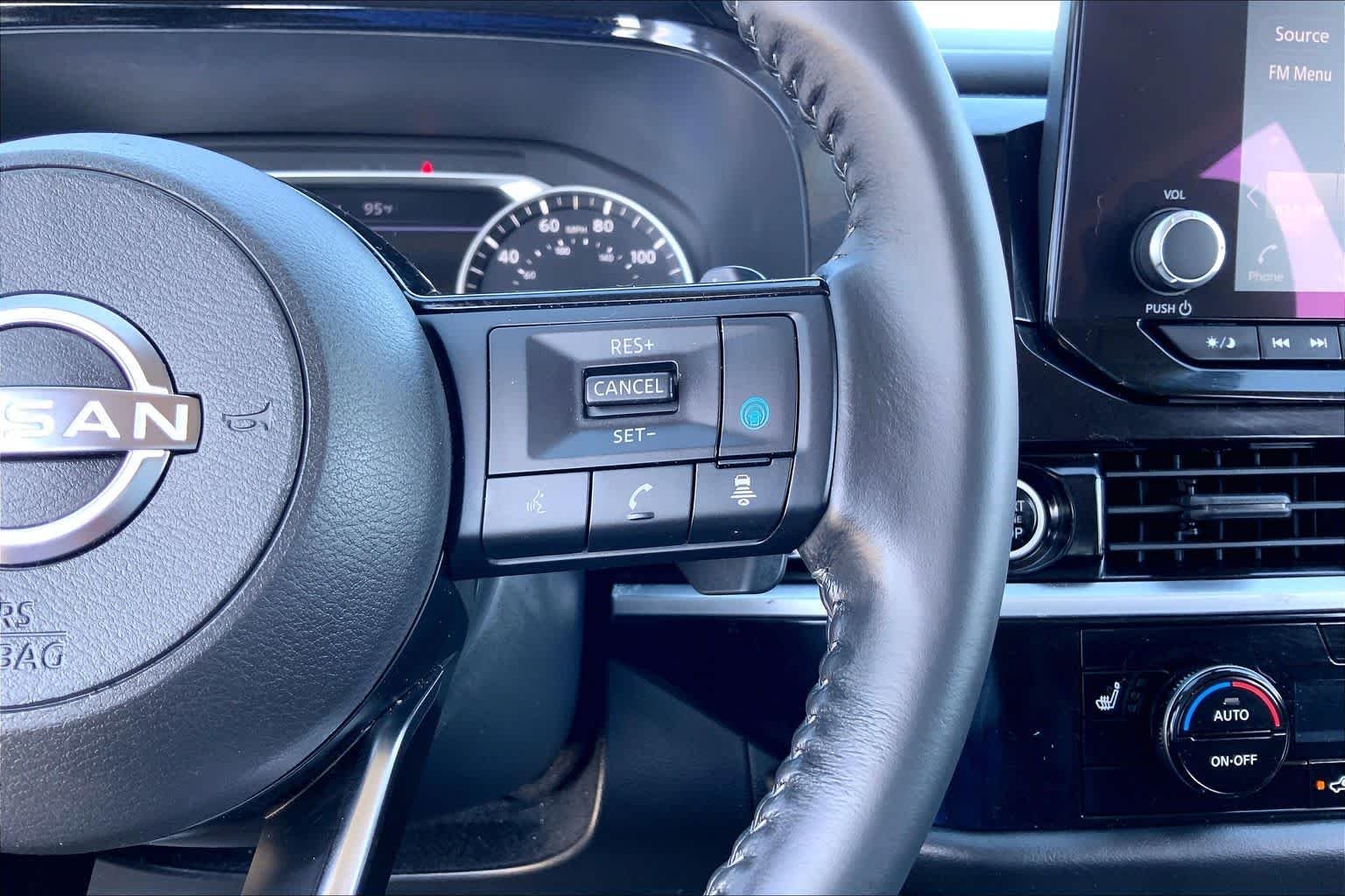 Used 2022 Super Black Nissan SV image 24