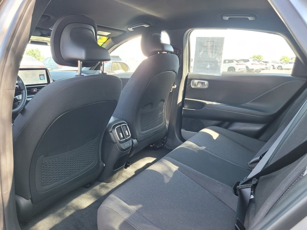Used 2024 Silver Hyundai SE image 15