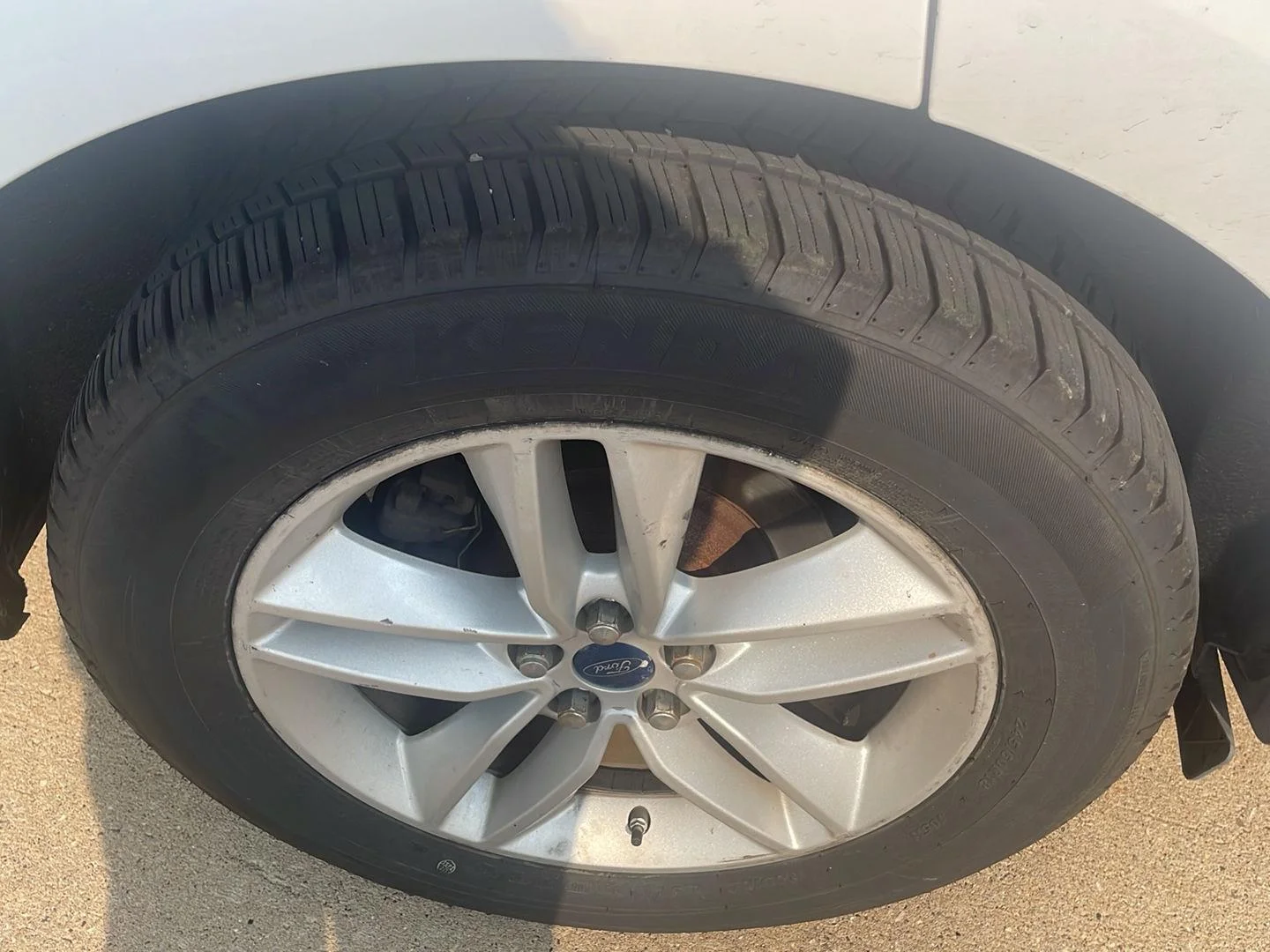 Used 2017 White Ford SEL image 21