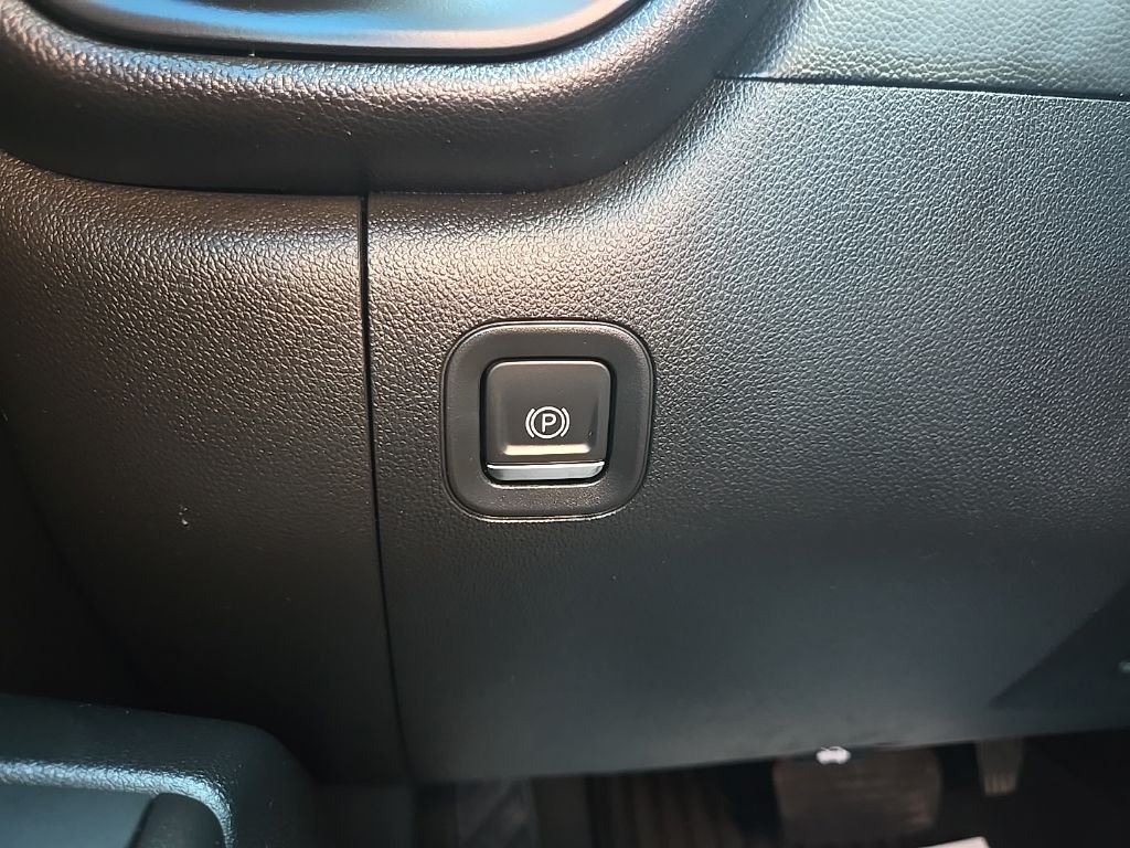 Used 2021 Gray Chevrolet Custom image 52