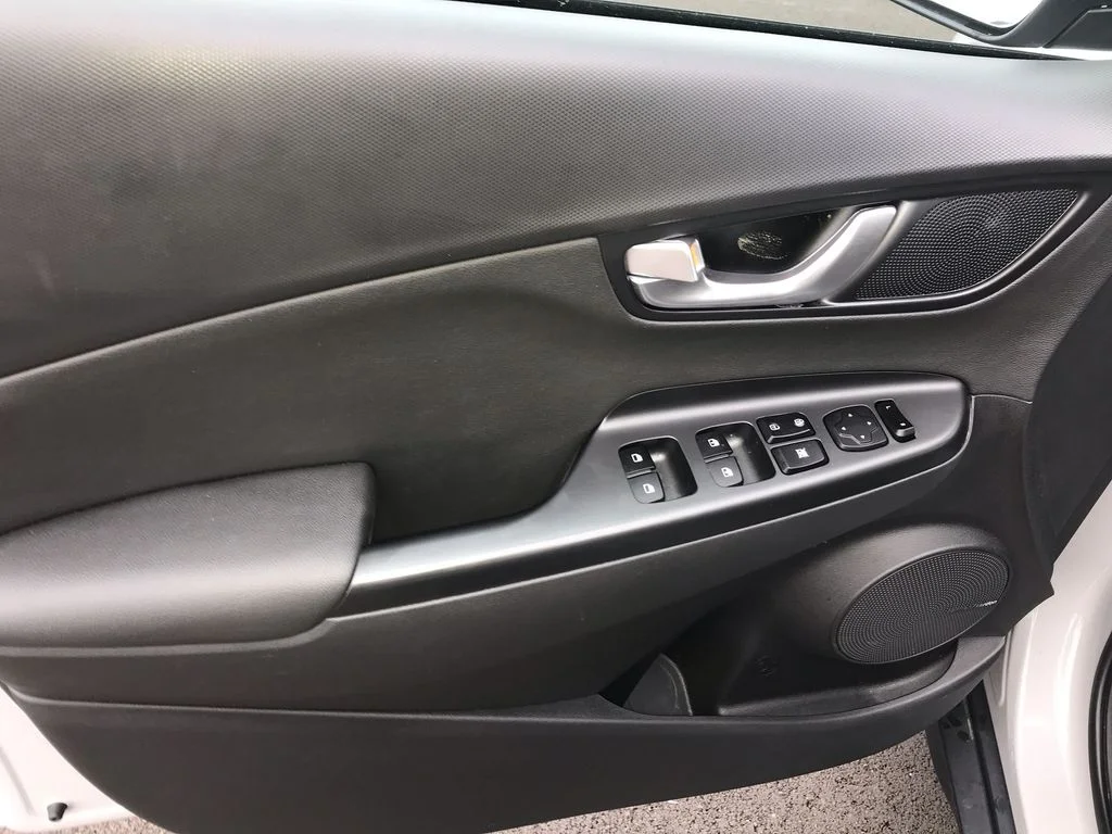 Used 2023 Silver Hyundai Limited image 13