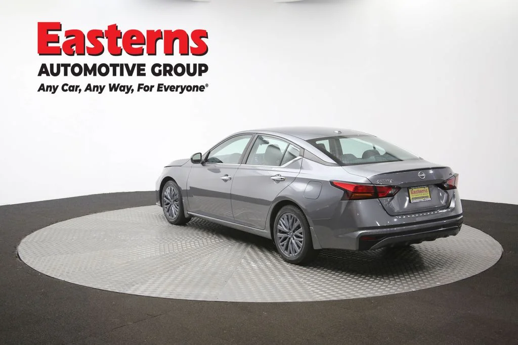 Used 2023 Gray Nissan 2.5 SV image 64