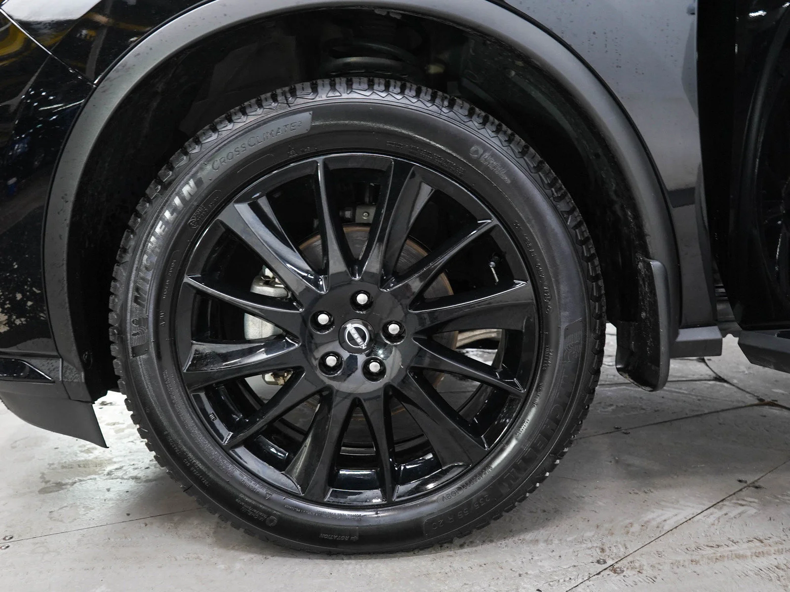 Used 2023 Super Black Nissan SV image 28