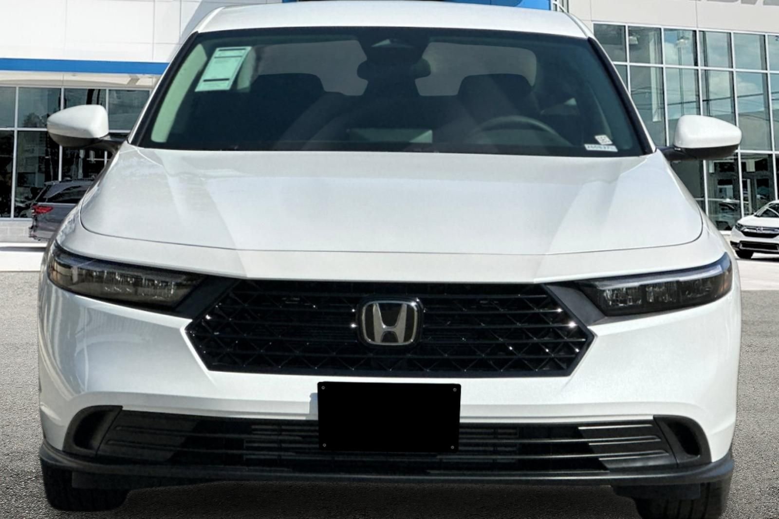 New 2026 Platinum White Pearl Honda LX image 9