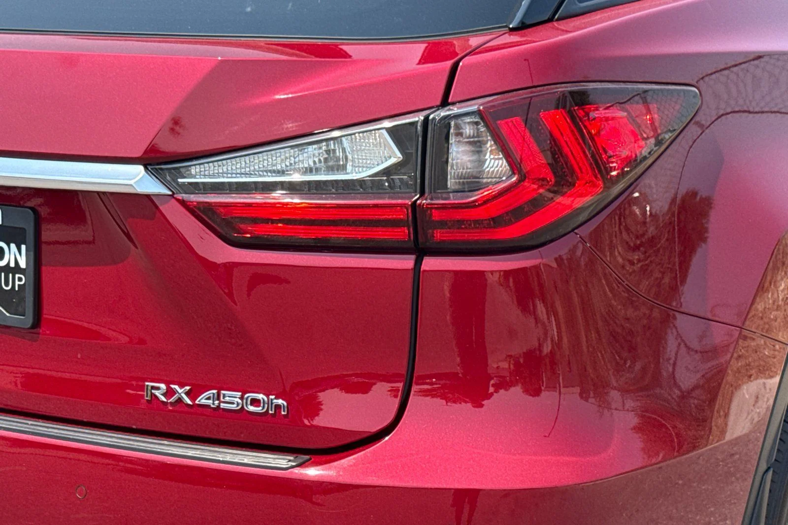 Used 2020 Red Lexus 450h image 27