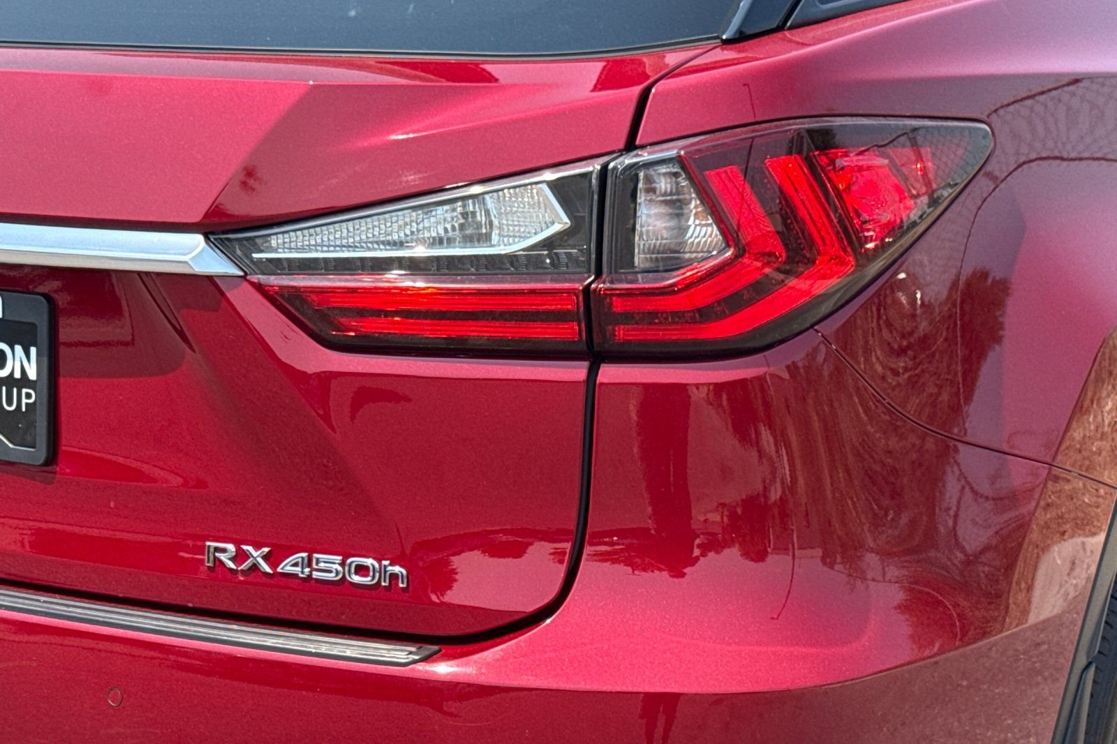 Used 2020 Red Lexus 450h image 28