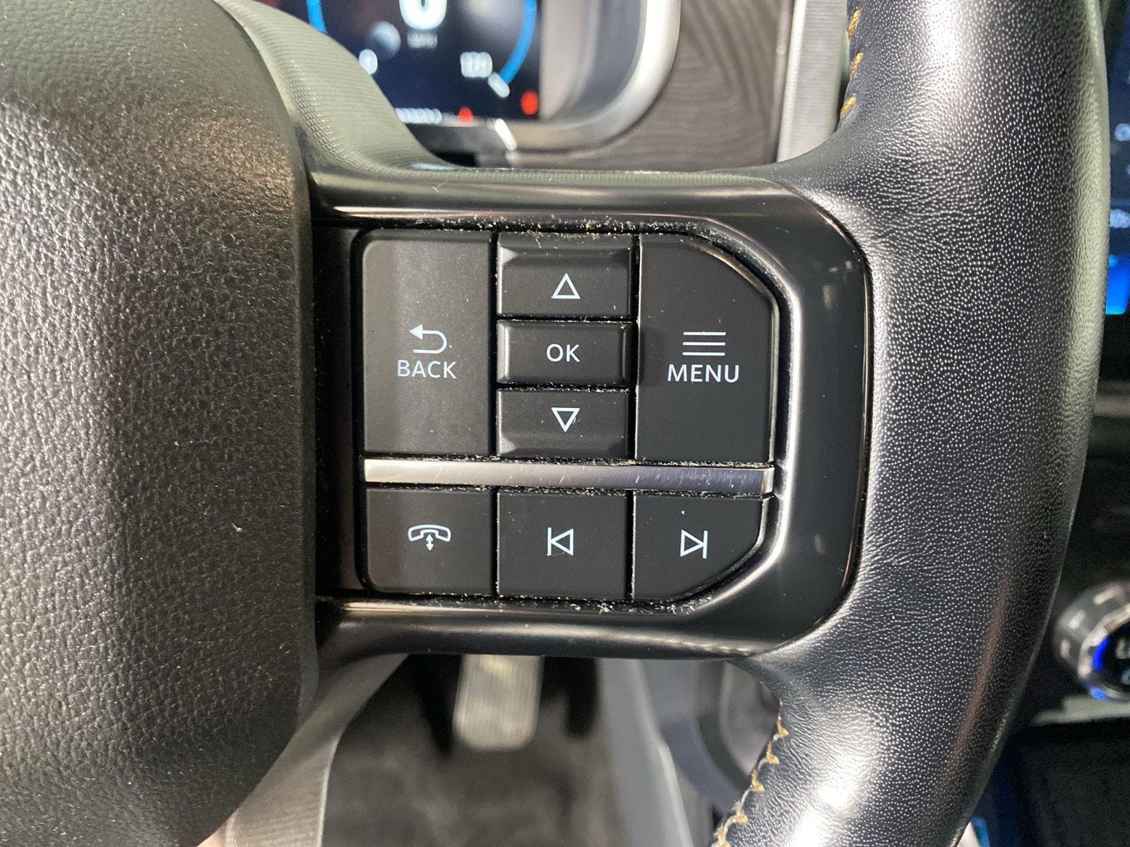 Used 2021 Smoked Quartz Metallic Tinted Clearcoat Ford Platinum image 19