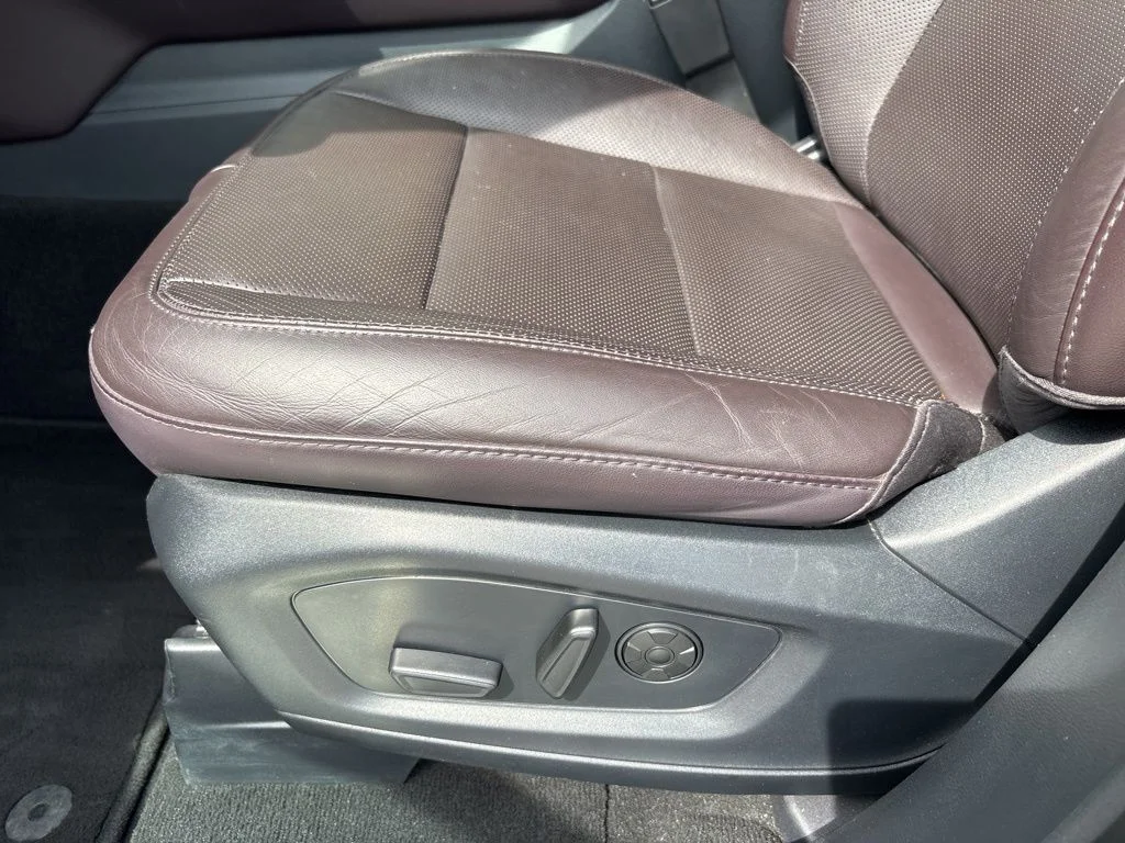 Used 2025 Black Ford Platinum image 12
